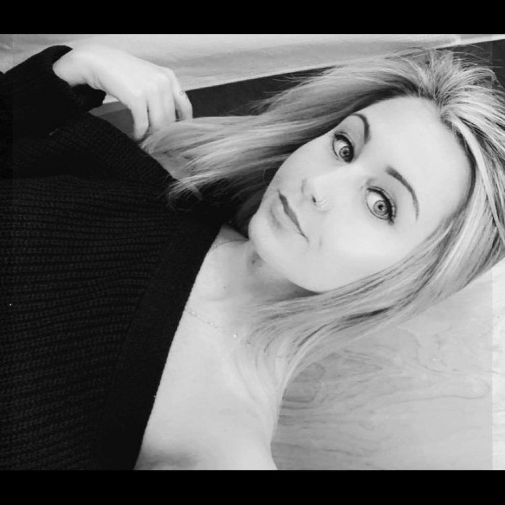 Meet your Posher, Alisa